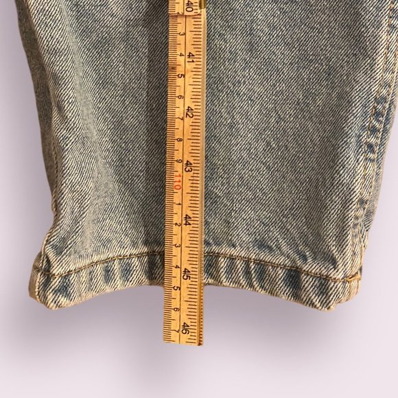 ASOS Women’s Hourglass High Rise Mom Jeans in Midwash with rips | Size: W36 L34 - Picture 6 of 9